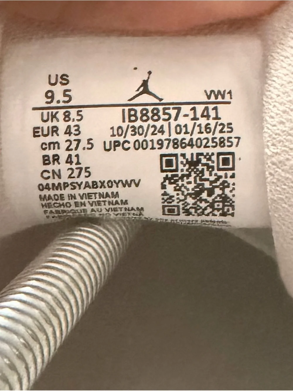 Air Jordan 4 RM- Size 9.5m - Neutral Cream Color